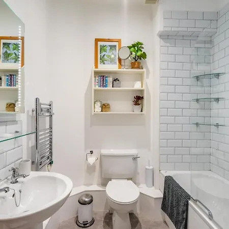 Apartment 10 The Tannery